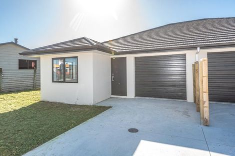 Photo of property in 6 Cross Street, Castlecliff, Wanganui, 4501