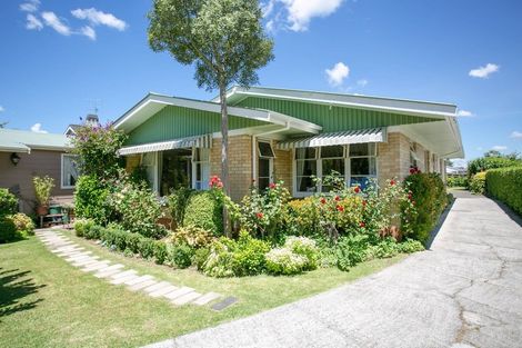 Photo of property in 35 Queen Street, Cambridge, 3434