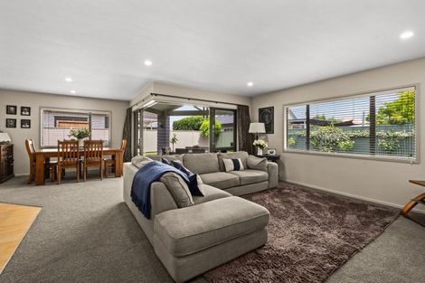 Photo of property in 323 Southland Place, Raureka, Hastings, 4120