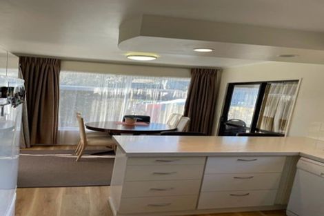 Photo of property in 47 Greenslade Crescent, Northcote, Auckland, 0627