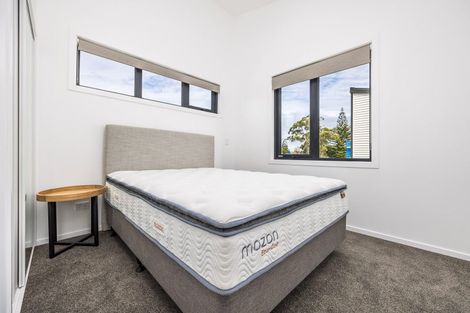 Photo of property in 1 Te Puketoka Lane, Mangere, 2022