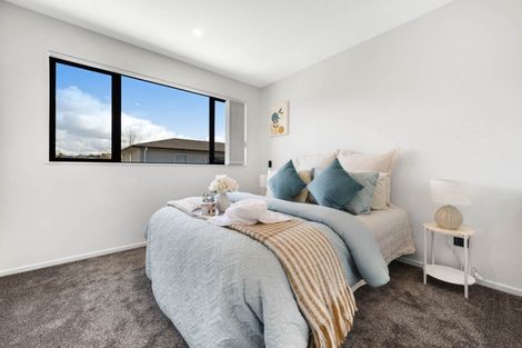 Photo of property in 25a Oteha Valley Road, Northcross, Auckland, 0632