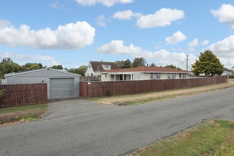 Photo of property in 7 Cemetery Road, Sanson, 4817