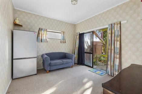 Photo of property in 35 Dalton Grove, Stokes Valley, Lower Hutt, 5019