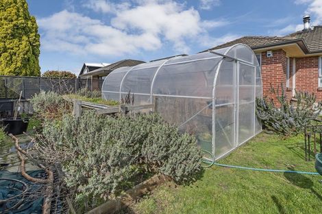 Photo of property in 44 Russley Road, Russley, Christchurch, 8042