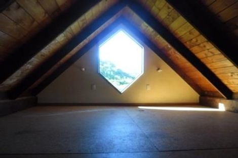 Photo of property in 1 Landing Road, Titirangi, Auckland, 0604