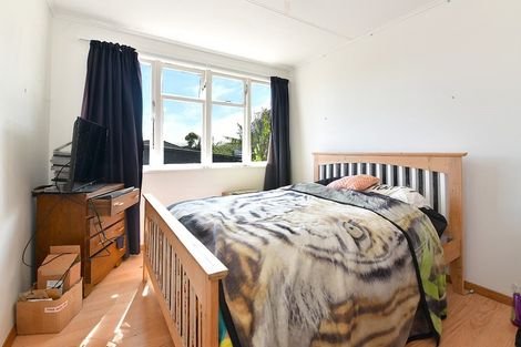 Photo of property in 38 Puriri Street, Helensville, 0800