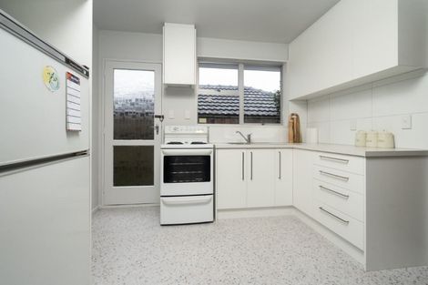 Photo of property in 2/176 Yaldhurst Road, Sockburn, Christchurch, 8042