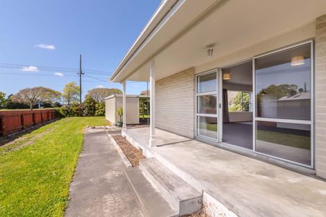Photo of property in 72 New York Street, Martinborough, 5711