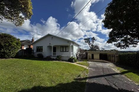 Photo of property in 189 Titirangi Road, Titirangi, Auckland, 0604