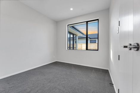 Photo of property in 22 Paihere Street, Huapai, 0810