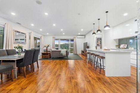 Photo of property in 94 Pohutukawa Parade, Riverhead, 0820