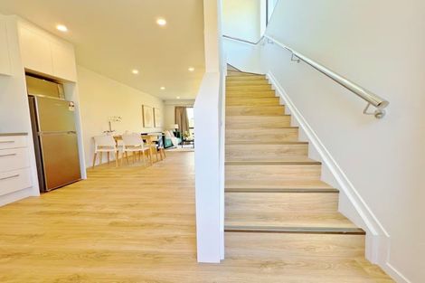 Photo of property in 321d Pakuranga Road, Pakuranga Heights, Auckland, 2010