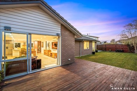 Photo of property in 21 Capriana Drive, Karaka, Papakura, 2113