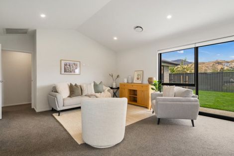 Photo of property in 13 Phoenix Place, Cromwell, 9310