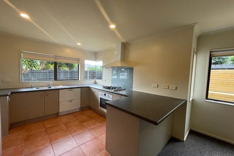 Photo of property in 338a Glengarry Road, Glen Eden, Auckland, 0602