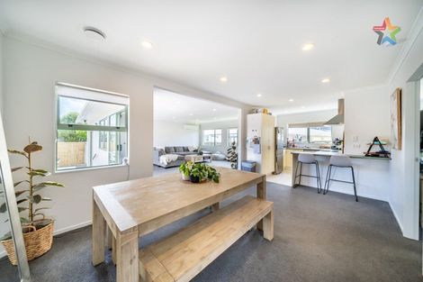 Photo of property in 5a Kilkenny Grove, Wainuiomata, Lower Hutt, 5014