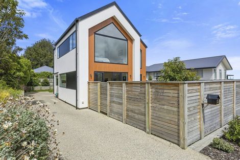 Photo of property in 5 Nursery Lane, Belleknowes, Dunedin, 9011