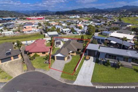 Photo of property in 4 Oribi Place, Whitianga, 3510