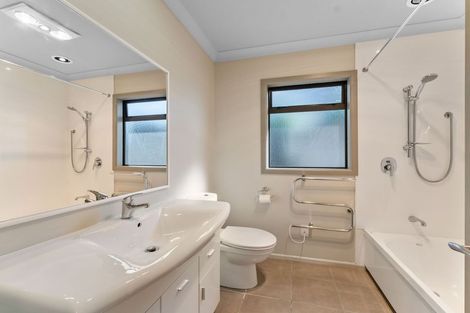 Photo of property in 1/1 The Moorings, Two Mile Bay, Taupo, 3330