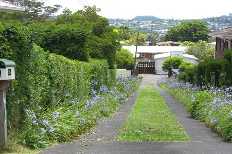 Photo of property in 2/11 Waterfront Road, Mangere Bridge, Auckland, 2022