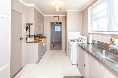 Photo of property in 51 Kowhai Street, Castlecliff, Whanganui, 4501