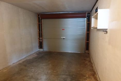 Photo of property in 5 Southern Cross Crescent, Island Bay, Wellington, 6023