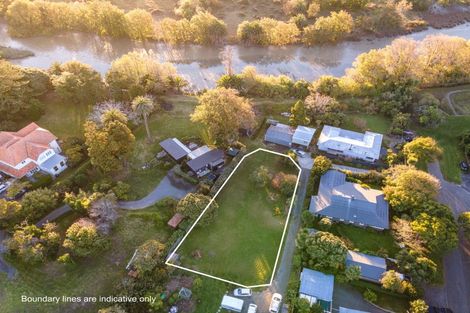 Photo of property in 13 Gow Avenue, Haumoana, 4102