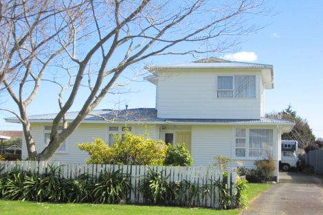 Photo of property in 9 Quinn Road, Levin, 5510