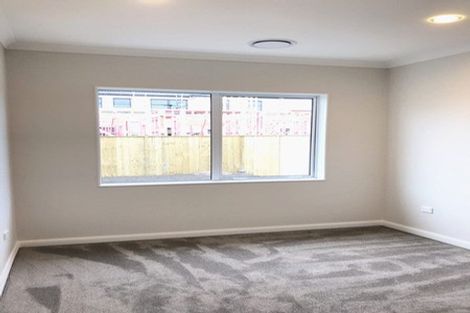 Photo of property in 32 Hikuawa Road, Flat Bush, Auckland, 2019