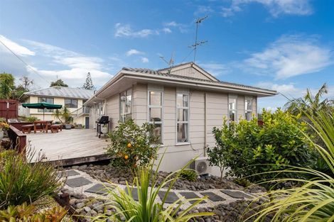 Photo of property in 301 Sunset Road, Sunnynook, Auckland, 0632