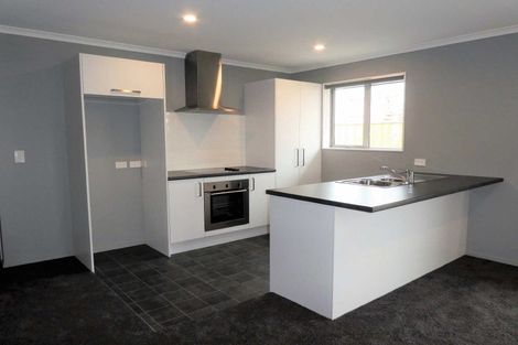 Photo of property in 18 Northmoor Boulevard, Rolleston, 7615