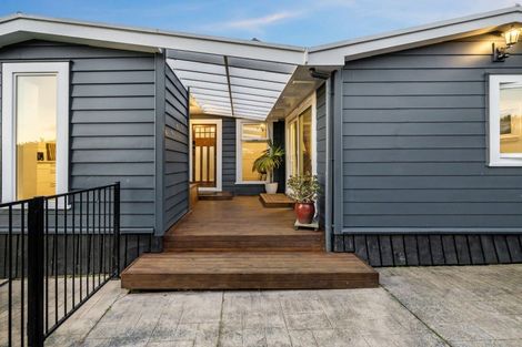 Photo of property in 176 Wishart Road, Helensville, 0875