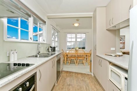 Photo of property in 117 Stanley Road, Glenfield, Auckland, 0629