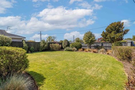 Photo of property in 215 Avonhead Road, Avonhead, Christchurch, 8042