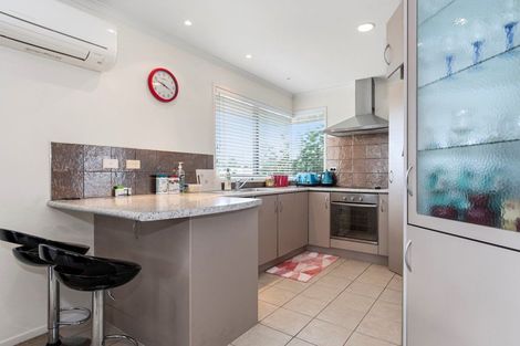 Photo of property in 18 Gibson Place, Papamoa Beach, Papamoa, 3118