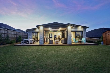 Photo of property in 8 Kiritiana Close, Pyes Pa, Tauranga, 3112