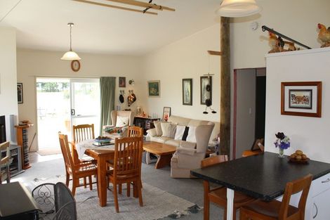 Photo of property in 39 Laws Road, Dannevirke, 4972