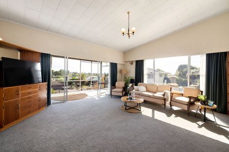 Photo of property in 13 Russleigh Drive, Dinsdale, Hamilton, 3204