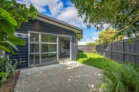 Photo of property in 120 Heretaunga Street, Palmerston North, 4414