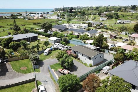 Photo of property in 48 Spencer Avenue, Maketu, 3189