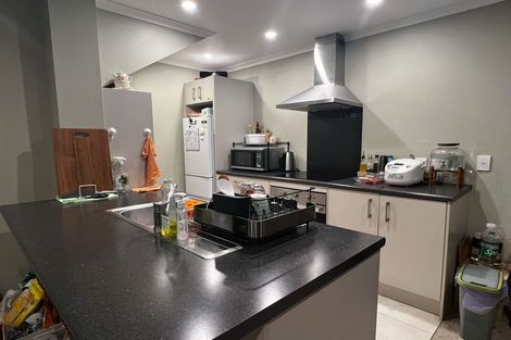 Photo of property in 2/129 The Parade, Island Bay, Wellington, 6023