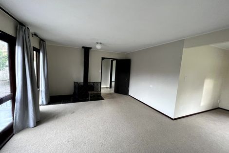 Photo of property in 16 Baltimore Place, Forrest Hill, Auckland, 0620
