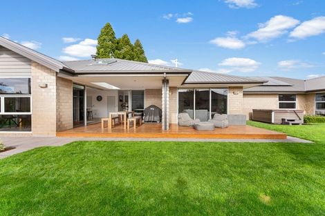 Photo of property in 486 Carrington Road, Hurworth, New Plymouth, 4371