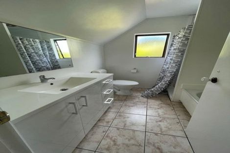 Photo of property in 1/17 Weetman Drive, Browns Bay, Auckland, 0630