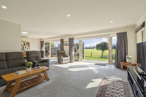 Photo of property in 14 Meadow Court, Paraparaumu, 5032