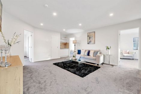 Photo of property in 6 Hinoki Way, Flat Bush, Auckland, 2019