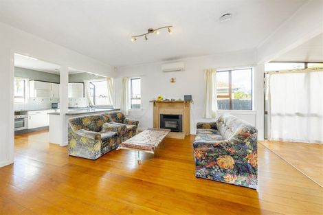 Photo of property in 1/18 Ashlynne Avenue, Papatoetoe, Auckland, 2025