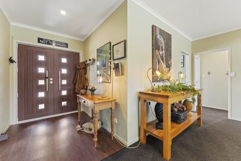 Photo of property in 14 Cherry Place, Feilding, 4702