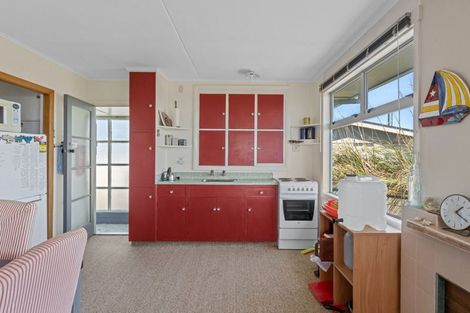 Photo of property in 7 Kent Avenue, Waitarere Beach, Levin, 5510